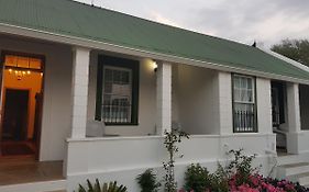 Uniondale Manor Guesthouse